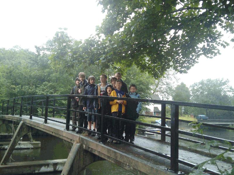 Reading Scouts Hike Up Thames